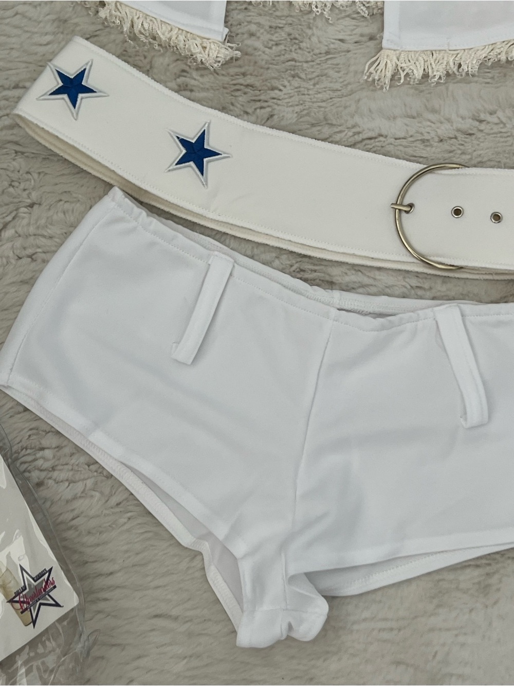 Dallas Cowboys Women’s White Cheerleader Shorts Set - Star Accent, size small - Picture 4 of 5
